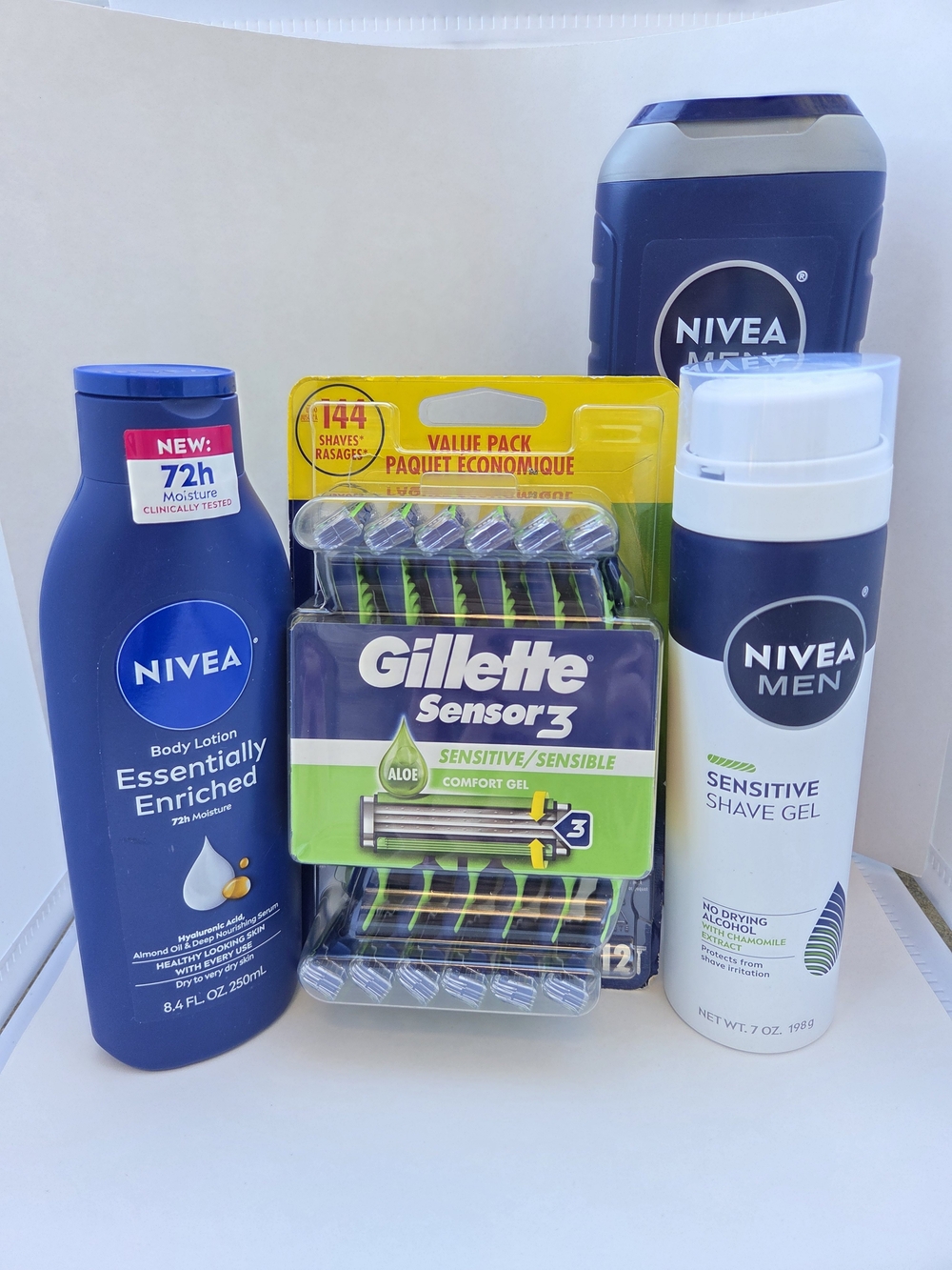 Gillette Sensor3 Razors Nivea Men Shave Gel & Lotion Set